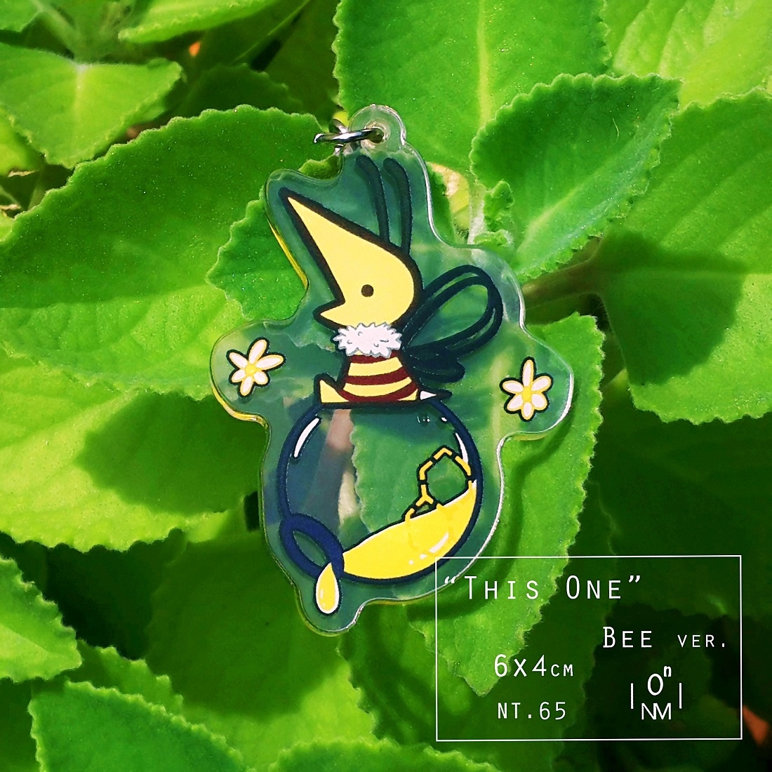 "This One" 蜜蜂ver 原創透明壓克力吊飾