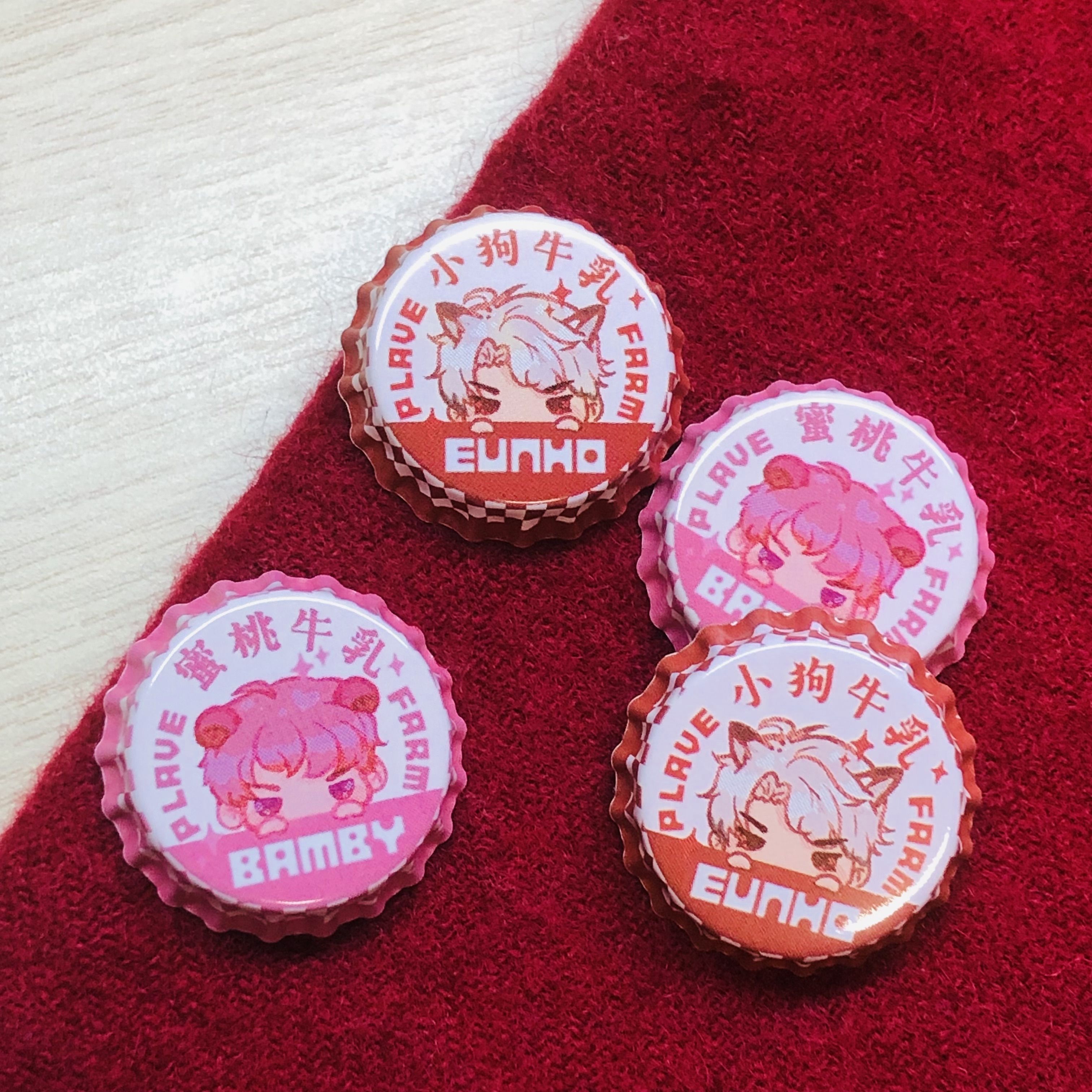 [PLAVE] 牛乳瓶蓋胸章 - 都銀虎、蔡斑比