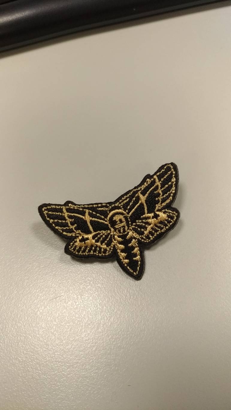 黑暗系刺繡徽章-鬼面蛾