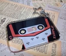 卓越先生錄音帶壓克力吊飾
