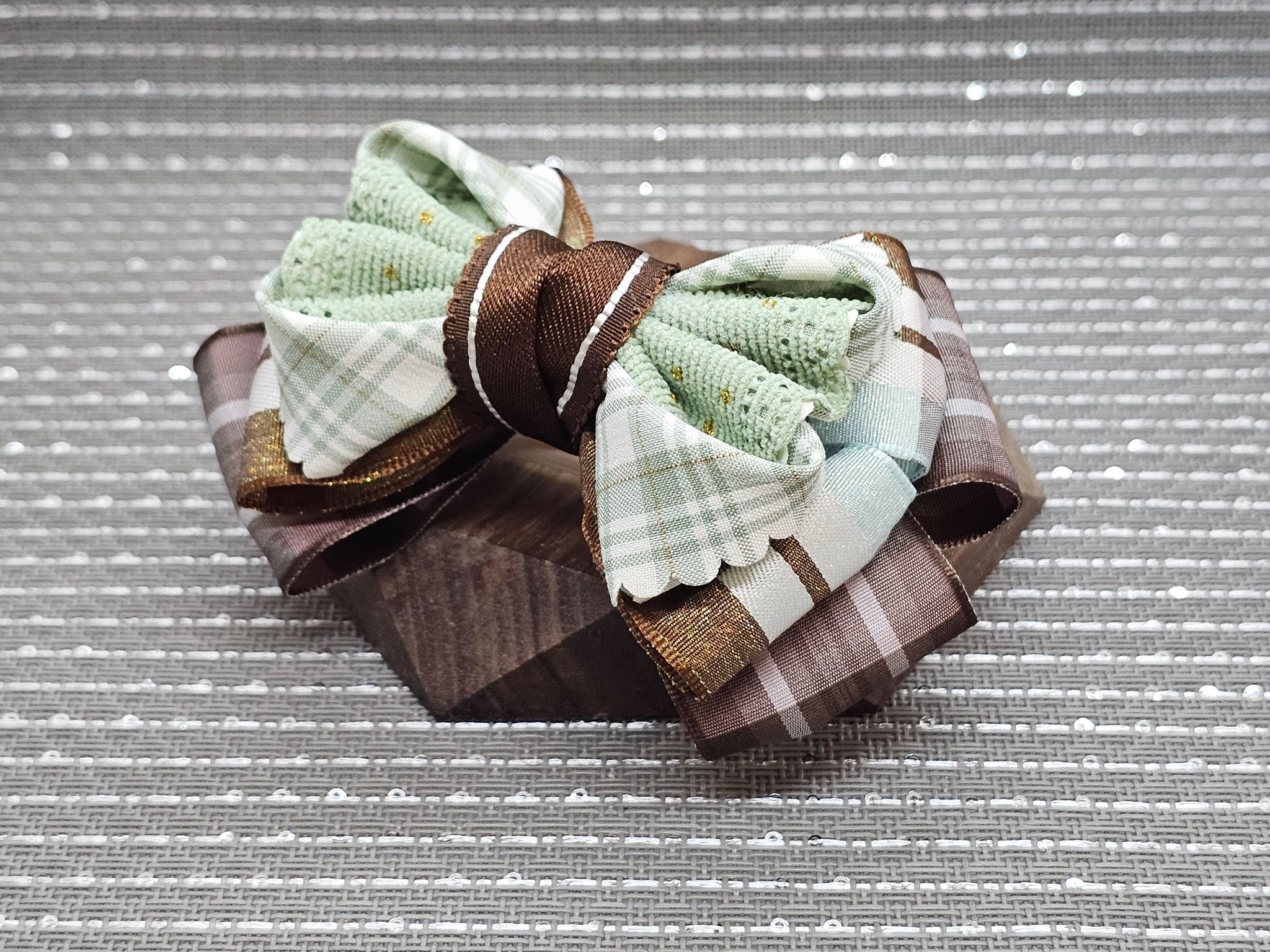 新世界狂歡★印象飾品：艾德蒙特_白色戀人_印象蝴蝶結髮夾